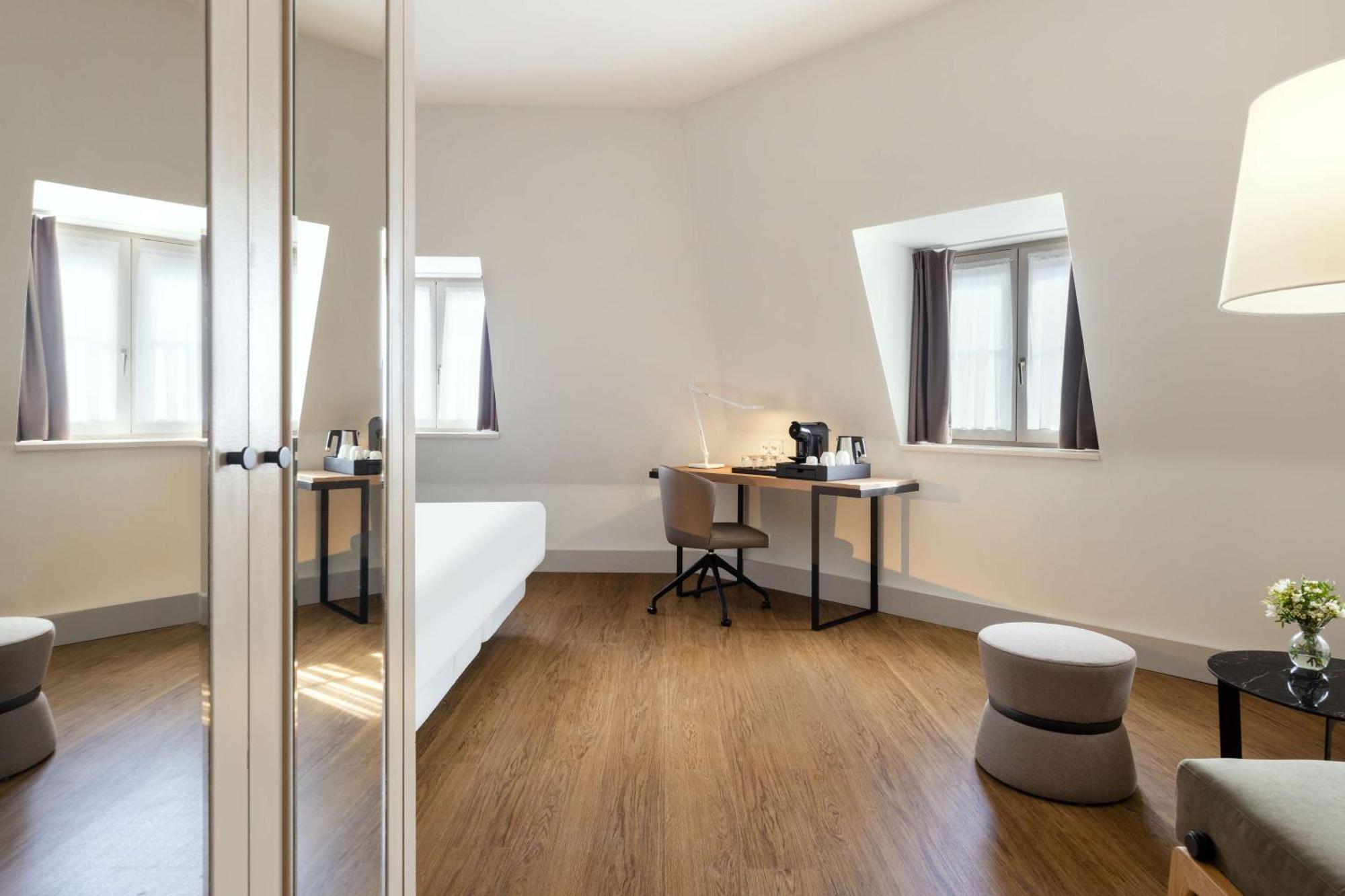 Nh Carrefour De L’europe Hotel 4*